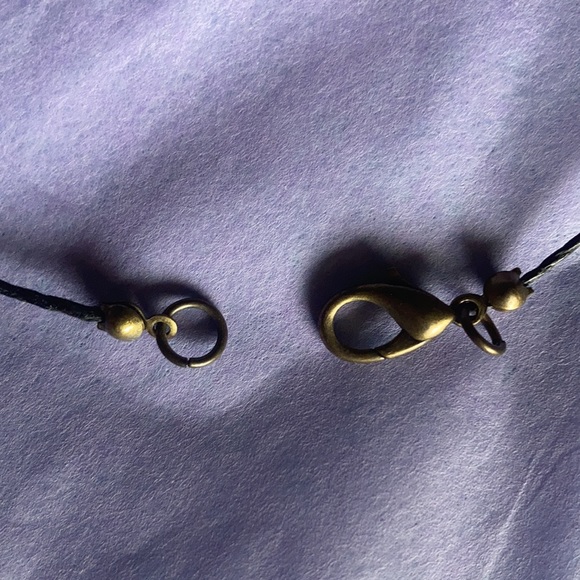 Amber amethyst with black and gold detailed beads - Picture 6 of 7